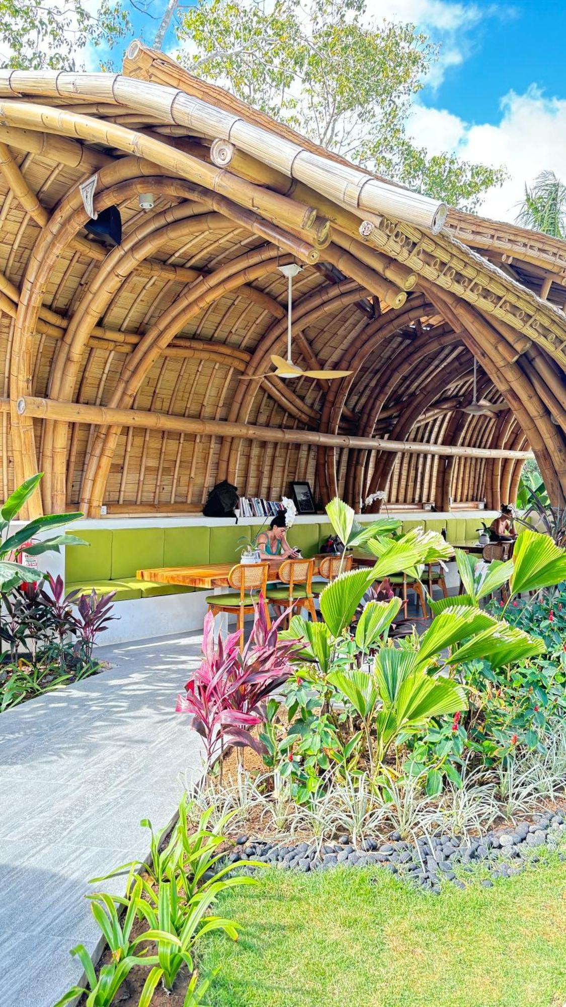 Mantra Wellness Center Hotel Uluwatu Exterior foto